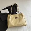 2025 Nova Moda de Verão Bolsa Feminina Grande Capacidade Bolsa de Ombro Feminina de Alto Nível para Trabalho e Deslocamento Bolsa Tote Simples