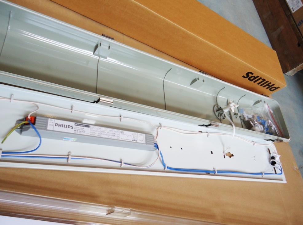 飞利浦TCW097三防灯 5