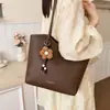 Bolsa Tote Casual de Grande Capacidade Transfronteiriça para Mulheres, Nova Coleção Outono 2026, Versátil, Estilosa, para o Dia a Dia, de Ombro, sob o Braço