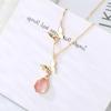 Collar con colgante de mariposa de cristal rosa, elegante y de moda, para mujer, de lujo, ligero y elegante, cadena de clavícula de alta calidad.