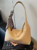 Bolso Sencillo para Debajo del Brazo Gran Capacidad para Mujer Nueva Moda Versátil Estudiante Universitario Viajes Cotidianos Bolso de Hombro Portátil Comercio Exterior Transfronterizo