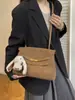 Bolso Grande de Alta Gama para Mujer 2026 Nuevo de Moda Otoño e Invierno Retro Versátil Bolso de Invierno Bolso Tote de Moda para Viajar