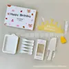 Juego de cuchillo, tenedor y plato para pastel en caja de regalo cinco en uno, juego de vajilla desechable para postres, juego de vajilla para pastel de cumpleaños