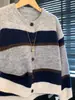 Cardigã de tricô listrado color-block estilo coreano para mulheres, jaqueta suéter de outono curta solta de manga longa, top de camada afunilador