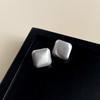 Pendientes de Botón Minimalistas Franceses Cepillados Mate, Pendientes Versátiles Coreanos en Forma de C, Pendientes Elegantes Personalizados de Alta Gama
