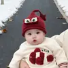 Gorro de Bebé Invierno Lana Lindo Festivo Rojo Año Nuevo Bebé Engrosado Cálido Tejido Gorro con Chupete Coreano