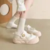 Nuevos Mocasines de Velcro de Suela Gruesa Dulces y Lindos de Alta Apariencia para Mujer Verano 2026 Zapatos Blancos para Mujer Ins