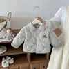 Chaqueta para niño para otoño e invierno 2026 modelo nuevo, conjunto casual acolchado de algodón fino estilo coreano con cuello para bebés niños
