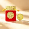 Año de la Oveja Moneda Conmemorativa de la Suerte Bolsa de Tela Roja Tres Ovejas Trayendo Prosperidad Hoja de Oro de Imitación Moneda de Oro de Año Nuevo Personalización Regalo de Año Nuevo Transfronterizo Venta al por Mayor