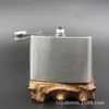 Tampa de plástico 1-18 oz cantil de aço inoxidável placa leve SEM LOGO garrafa de vinho de aço inoxidável portátil para exterior