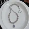 Cadena para Clavícula de Cristal con Colgante de Calabaza Morada Microincrustada de Lujo Super Hada para Mujer, Elegante, Versátil, de Alta Gama, Moderna
