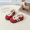 Sapatos Mary Jane Casuais Planos da Moda para Meninas Coleção Primavera e Outono 2025 Novos Versáteis Sapatos Rasos de Couro com Fivela Dupla