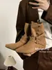 Nuevas botas de media pantorrilla con hebilla de cinturón retro 2026, a la moda y versátiles, botas de estilo western con punta redonda, botas de jinete plisadas
