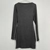 Vestido de estilo coreano Dongdaemun con hombros descubiertos y temperamento femenino, con hilo de carbono y cadera.