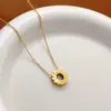 Collar con Colgante Circular de Escamas de Pescado en Forma de Rombo para Mujer, Nuevo Estilo de Moda Europeo y Americano, Cadena para Clavícula de Acero de Titanio Dorado con Escamas de Dragón