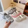 Sandalias Deportivas para Niña Estilo Coreano Malla Transpirable Niña Pequeña Punta Cerrada Zapatos de Playa 2026 Verano Nuevos Zapatos Casuales para Niños