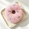 Nuevo juguete de peluche que hace sonido para perros, forma de dona de fruta, auto-entretenido y alivia el aburrimiento, contiene un chirriador, suministros de juguetes para mascotas