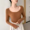 Sentido del diseño~Nuevo suéter de cachemir con cuello en U grande de nicho Otoño/Invierno para mujer, ajuste ceñido, suéter interior, tejido de punto base suave y pegajoso