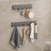Gancho de pasillo para armario al por mayor, sin perforaciones, para montaje en pared, gancho de fila, negro, de plástico, para cocina, baño, ropa de baño