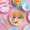Set de Vajilla Infantil de Fibra de Bambú Plato Creativo de Dibujos Animados para Complementos Alimenticios Plato Redondo de Tres Compartimentos Vaso para Agua Juego de Tenedor y Cuchara