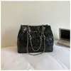 Bolso Grande de Cadena Rombo de Moda Transfronteriza para Mujer, Bolso Tote Nuevo de Alta Calidad y Estilo, Bolso de Hombro de Gran Capacidad para Viajes Diarios