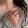 Anillo de línea geométrica para mujer, estilo minimalista y sobrio, anillo único de extremo abierto, diseño de nicho, anillo moderno para el dedo índice.