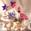 Pastel de fiesta temática del Día de la Independencia transfronterizo con tarjeta de regalo, sombrero de fuegos artificiales creativo, decoración del Día de la Independencia