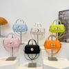 Bolsa popular feminina deste ano 2025, nova bolsa pequena e fresca para mulheres, moda versátil, bolsa carteiro, temperamento, bolsa quadrada pequena e portátil