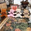 Peluche Oso de Hong Kong Oso a Cuadros Oso Corazón Muñeco Creativo Lindo Dibujos Animados Periférico Colgante Salida de Fábrica