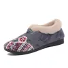 Botas de invierno cálidas de venta caliente para mujer, resistentes al frío, para dropshipping transfronterizo, bordadas, de suela suave, forradas de felpa, engrosadas, zapatillas de algodón de moda