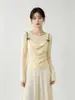 Camisola de estilo coreano con lazo dulce, top de punto falso dos piezas para mujer, nuevo top ajustado de cuello oscilante para principios de otoño de 2026