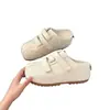 Sandálias slip-on femininas de comércio exterior para a Primavera/Verão de 2026 com solas grossas e palmilhas ocultas para aumento de altura para uso externo, transfronteiriço