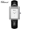 Reloj cuadrado con cinturón de cuero para mujer, reloj fino e impermeable para mujer, reloj de cuarzo de moda sencillo con tres pines y pequeño cuadrado.