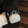 Bolsa Coreana de Novo Design de Nicho Feminina 2025 Cor Contrastante Versátil Bolsa Transversal Moda Trendy Bolsa Bowling