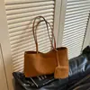 Elegante Bolso Tote de Ante para Mujer para el Trabajo, Nuevo Modelo de Otoño, Gran Capacidad, Moderno, a la Moda, Versátil para Hombro y Mano