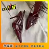 Zapatos de Tacón Alto Puntiagudos Estilo Nuevo 2025, Zapatos de Salón de Gama Alta para Usar Afuera, Tacones de Aguja Negros Elegantes, Sandalias Sexy de Alta Venta