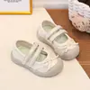 Sandalias para Niña 2026 Verano Nuevos Zapatos Deportivos de Princesa para Niña con Punta Cerrada Malla Moño Suela Suave Zapatos de Malla