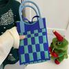 2024 Amazon ebay Bolsa para teléfono móvil coreana moda simple bolsa tejida bolso de hombro bolso tote de oso fábrica