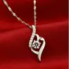 Venta caliente transfronteriza colgante con forma de corazón microincrustado collar del Día de San Valentín accesorios de moda cadena para clavícula de circón fabricantes enviar En representación
