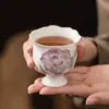 Taza de Cerámica con Ramo de Claveles Pintado a Mano por el Fabricante, Taza de Té Personal, Taza de Té para Juego de Té Kung Fu