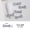 Venta al por mayor Joyería de Circonita para Manicura Pajarita Accesorios para la Punta del Dedo Lujo Ligero Oro y Plata Diamante Decoraciones de Uñas Portátiles