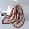 Bufanda cuadrada sencilla de seda a cuadros para mujer, con estampado vintage de anacardos, pequeña, profesional, para viajes, con protección solar, cuadrada.