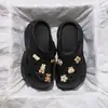 Zapatos Transpirables con Agujeros para Mujer Ropa Exterior 2024 Verano Eva Dung Sense Plataforma Sandalias de Playa Antiolor con Aumento de Altura Chanclas con Agujeros