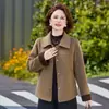 Nuevos tops de moda con solapa para madres, adecuados para mujeres de mediana edad y mayores de 40 a 60 años, chaquetas cortas casuales ajustadas versátiles