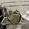 Bolsa de ombro com cordão e design de nicho estilo japonês 2025, bolsa transversal de nylon para esportes ao ar livre e lazer, da Coreia do Sul