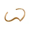 Pulsera Abierta de Onda Irregular Transfronteriza Europea y Americana, Pulsera de Moda y Única, Lujo Ligero, Gama Alta, Joyería Simple al por Mayor