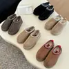 Botas de Nieve Henan Sangpo Suela Gruesa Estilo Étnico Tazz Botas de Nieve de Lana Estilo Nuevo Altura de una Pierna Botas de Cuero Genuino para Mujer