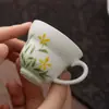 Taza de té de cerámica Kung Fu con flor amarilla pintada a mano, taza de maestro, taza de té para el hogar, taza individual, taza de té pequeña