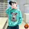 Moletom infantil com forro de fleece, novo estilo primavera 2026, pulôver estilo coreano para meninos, top moderno de outono para crianças mais velhas