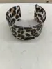 Novo Bracelete Geométrico de Madeira Texturizada Estilo Chinês Retro Simples Personalizado para o Dia a Dia Joias de Nicho de Alta Qualidade Atacado